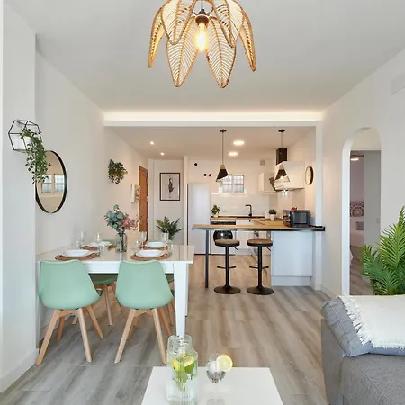 Faro I Lovely With Sunny Terrace, Barbacoa Pet Friendly In Mijas Costa & Fuengirola Apartment