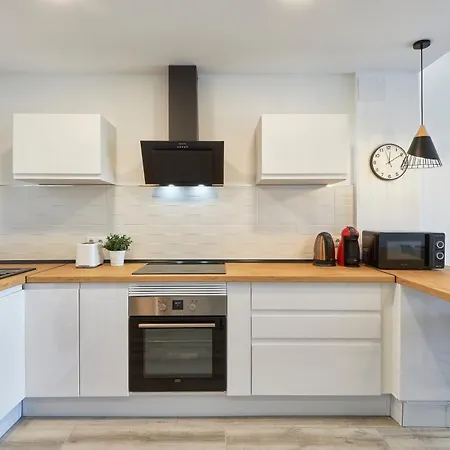 Apartment Faro I Lovely With Sunny Terrace, Barbacoa Pet Friendly In Mijas Costa & Fuengirola