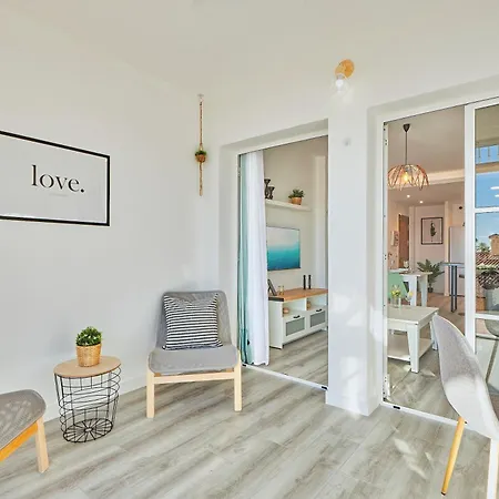 Faro I Lovely With Sunny Terrace, Barbacoa Pet Friendly In Mijas Costa & Fuengirola Apartment *